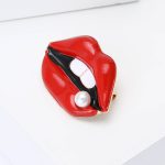گل سینه طرح لب